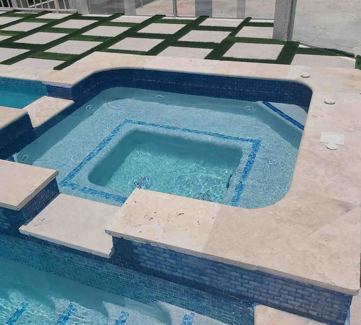 פאלמאות' Sky Haven Retreat- 2Br Rooftop Pool, Stunning Views & Free Airport Pickup ג'מייקה