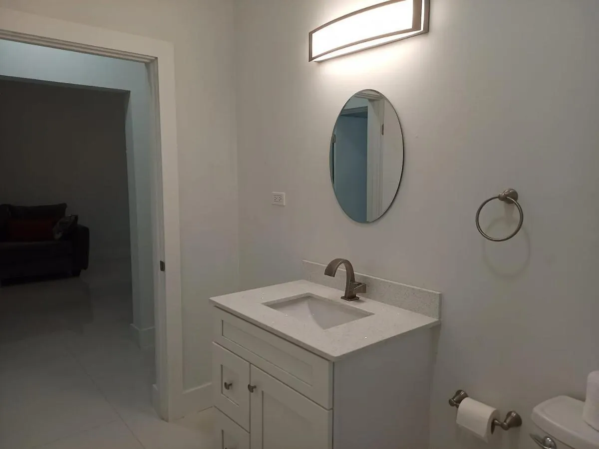 פאלמאות' Sky Haven Retreat- 2Br Rooftop Pool, Stunning Views & Free Airport Pickup בית נופש