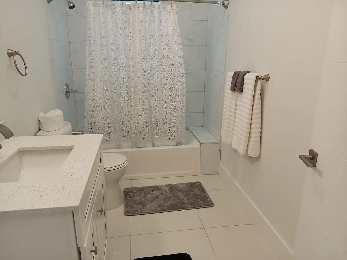 בית נופש פאלמאות' Sky Haven Retreat- 2Br Rooftop Pool, Stunning Views & Free Airport Pickup